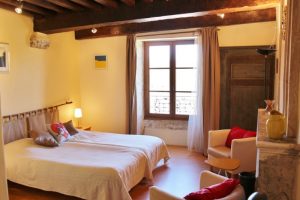 kamer op La Tourelle Colombotte